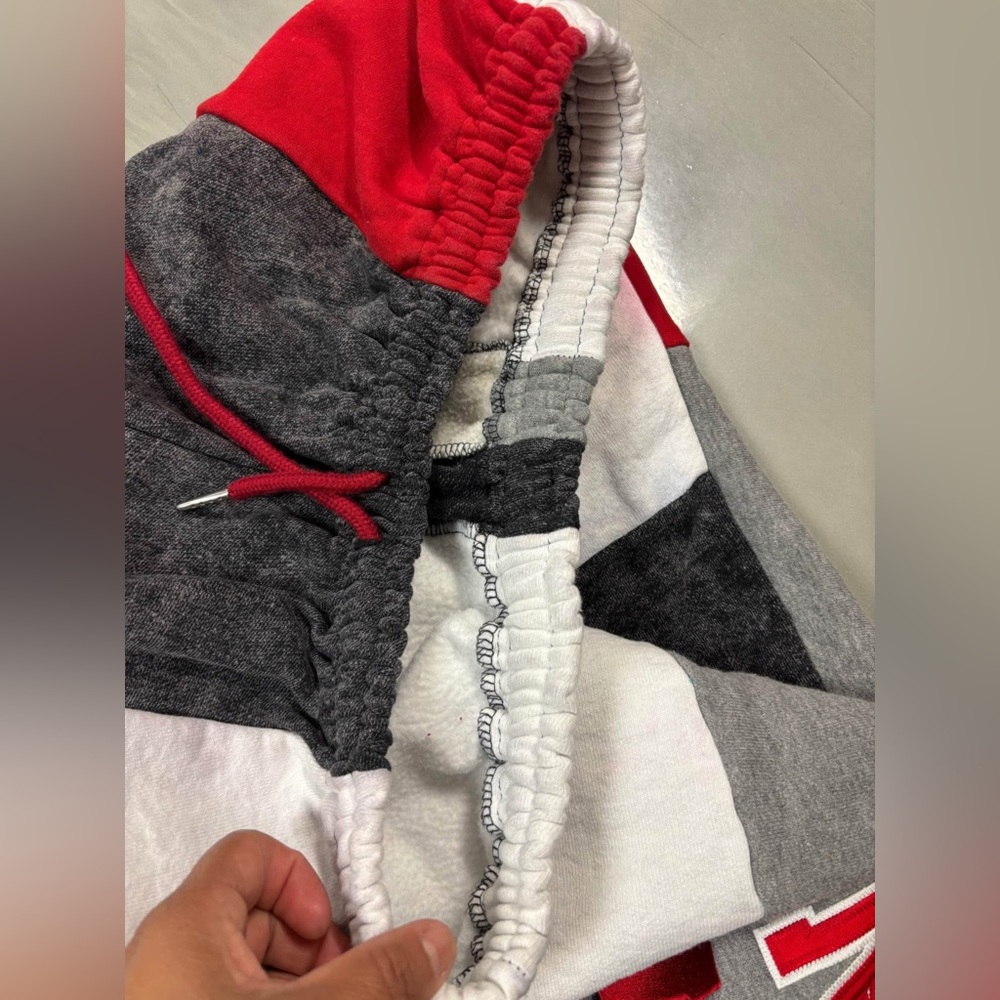 Wisconsin Sweatpants - Picture 6 of 8